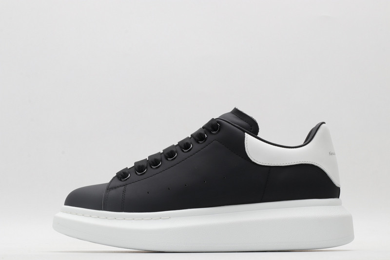 ALEXANDER MCQUEEN SNEAKER