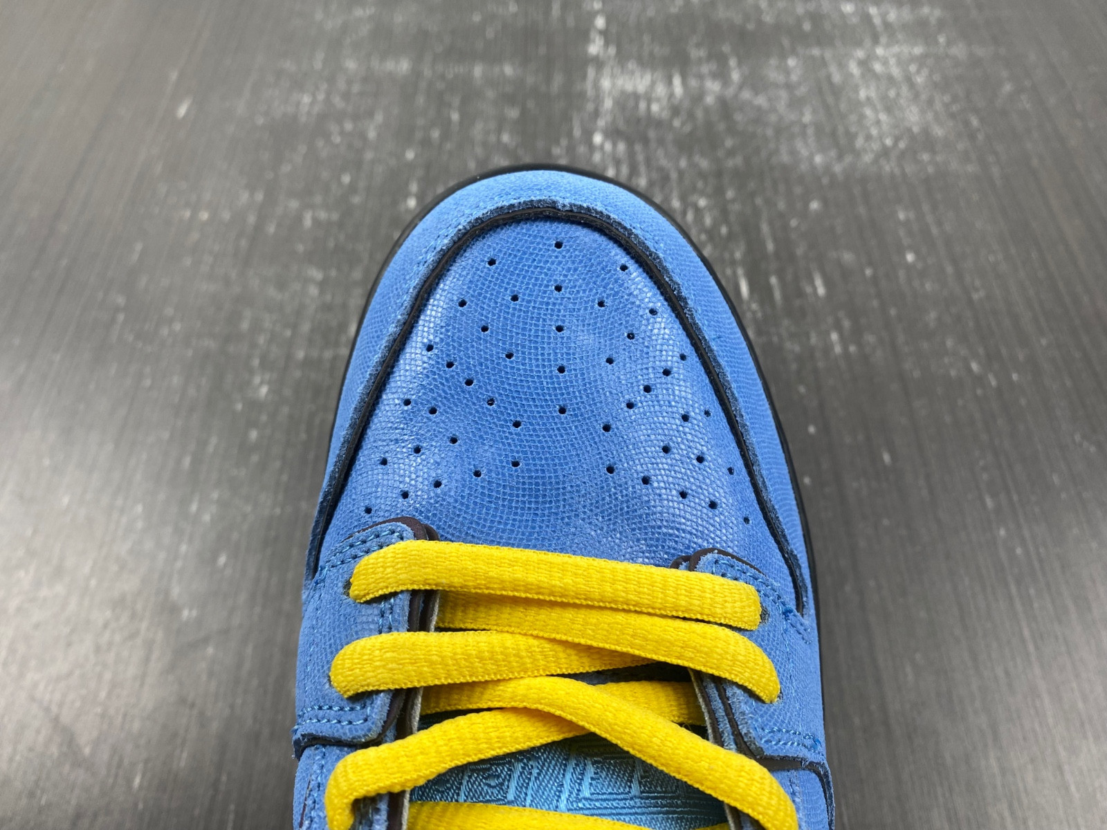 Nike THE POWERPUFF GIRLS X DUNK LOW PRO SB QS 