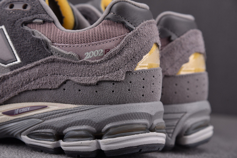 New Balance 2002R "Protection Pack" - M2002RDY