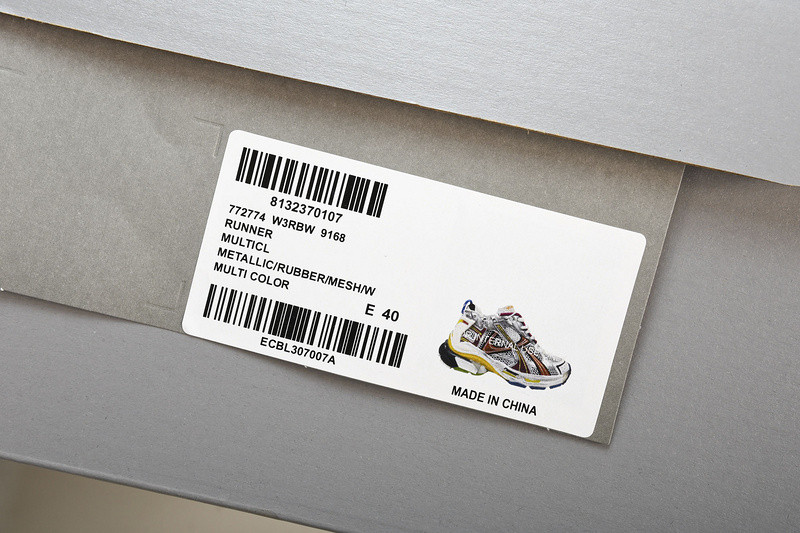 Ba*len*cia*ga runner 772774-w3rbw-9168 (it’s not the same as the previous one!)