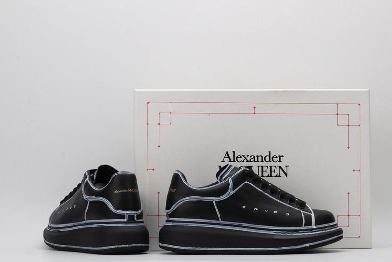 ALEXANDER MCQUEEN SNEAKER