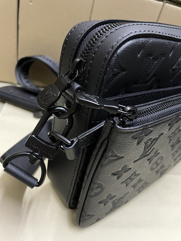 Louis Vuitton Trio Jm messenger