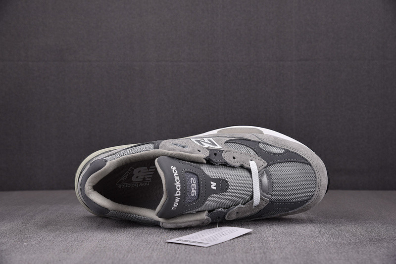 New Balance 992 Grey - M992GR