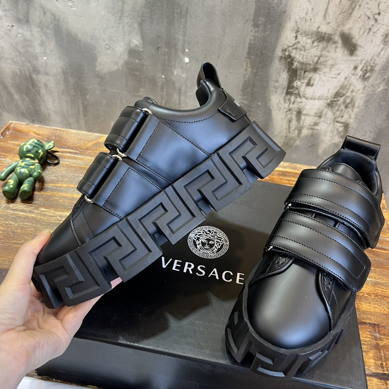 VERSACE SNEAKER