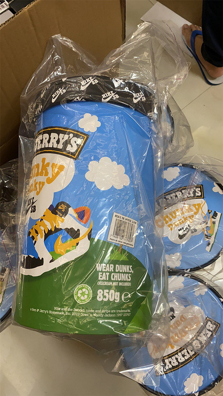 Nike SB Dunk Low Ben and Jerry