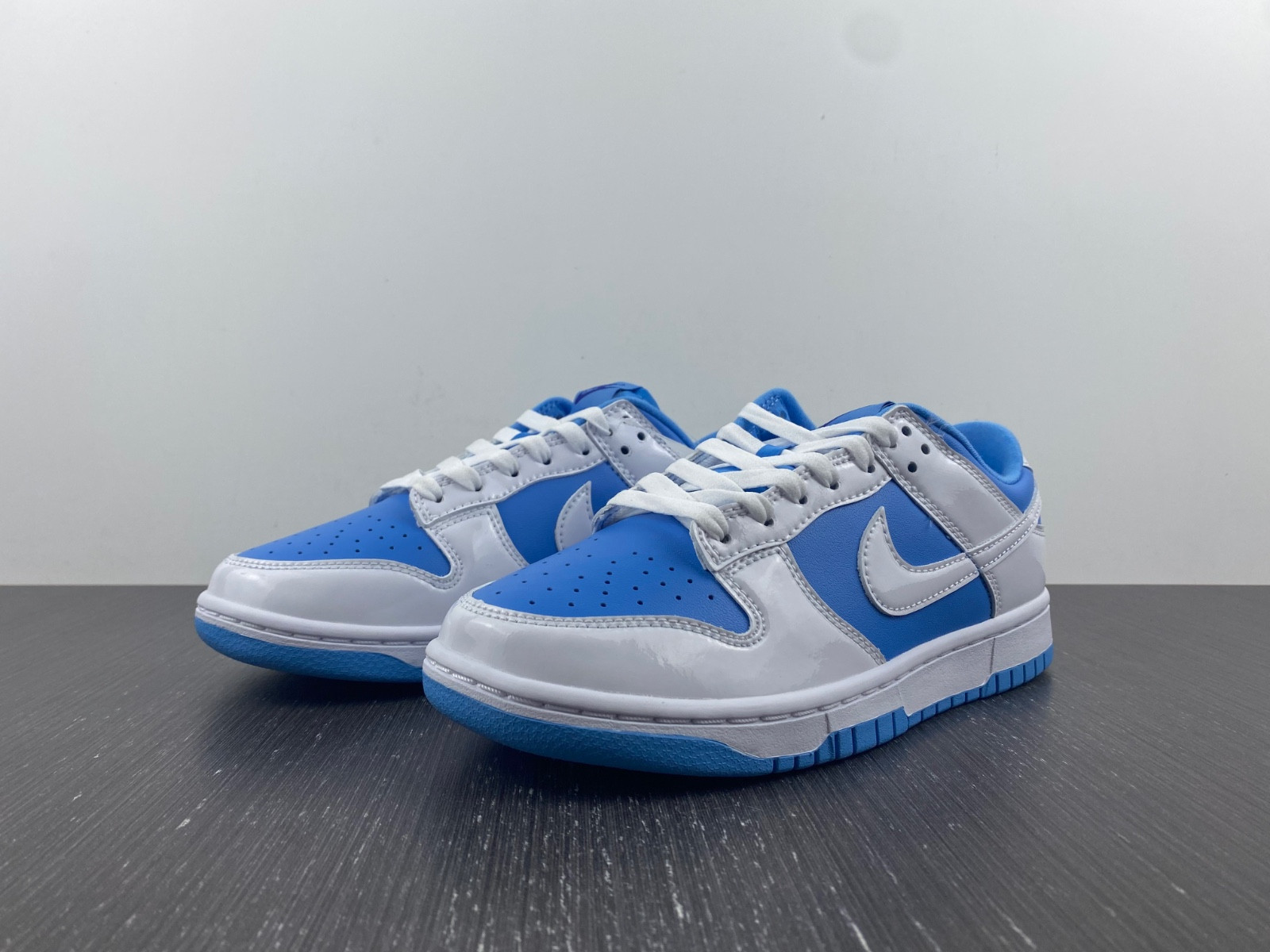 Nike Dunk Low Reverse UNC (W) DJ9955-101
