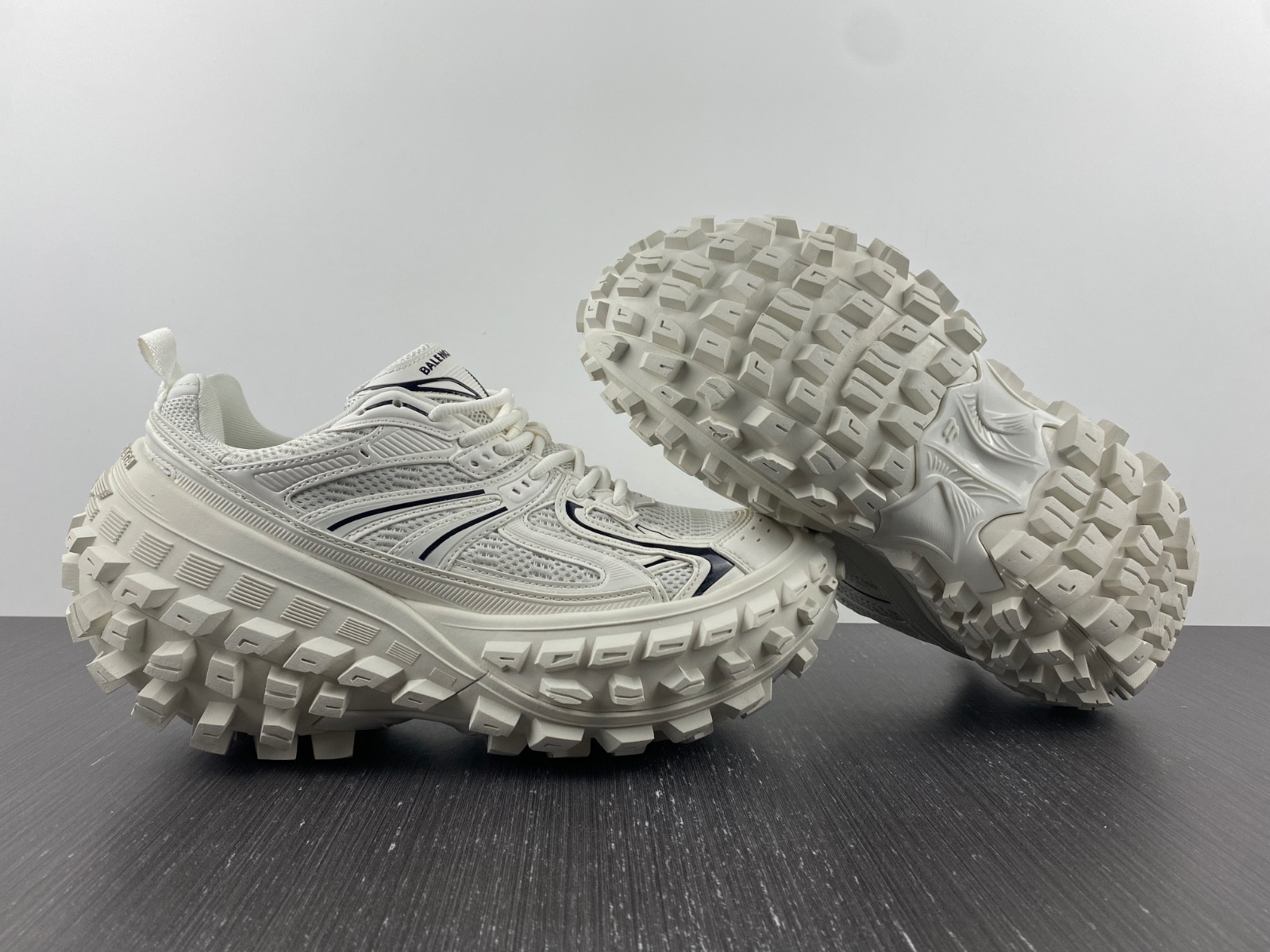 Ba*len*cia*ga bouncer chunky-sole sneakers