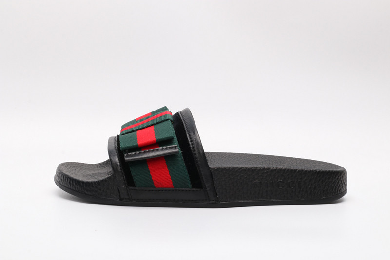 GUC LEATHER SLIDE