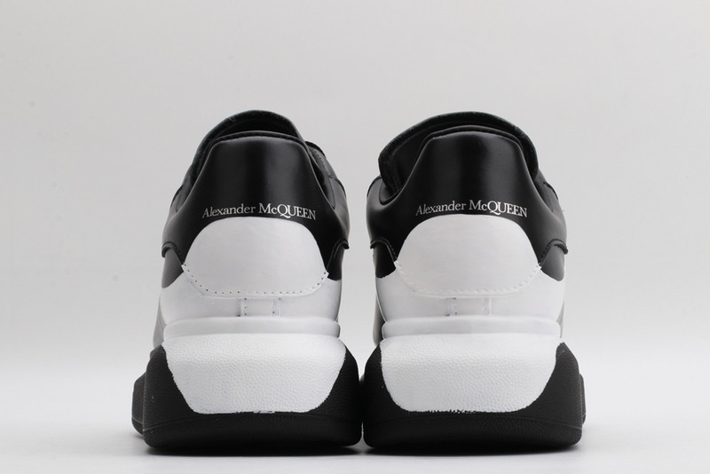 ALEXANDER MCQUEEN SNEAKER