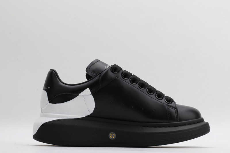 ALEXANDER MCQUEEN SNEAKER