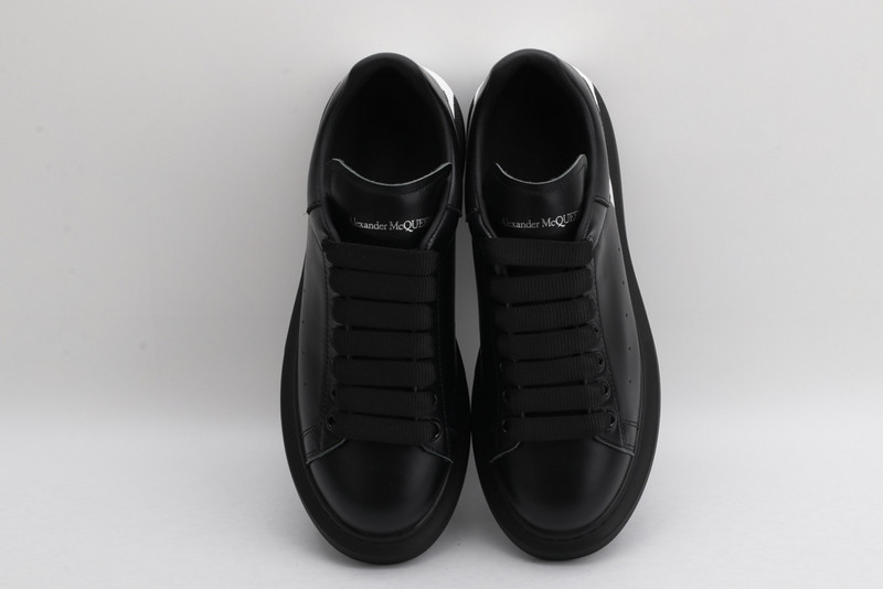 ALEXANDER MCQUEEN SNEAKER
