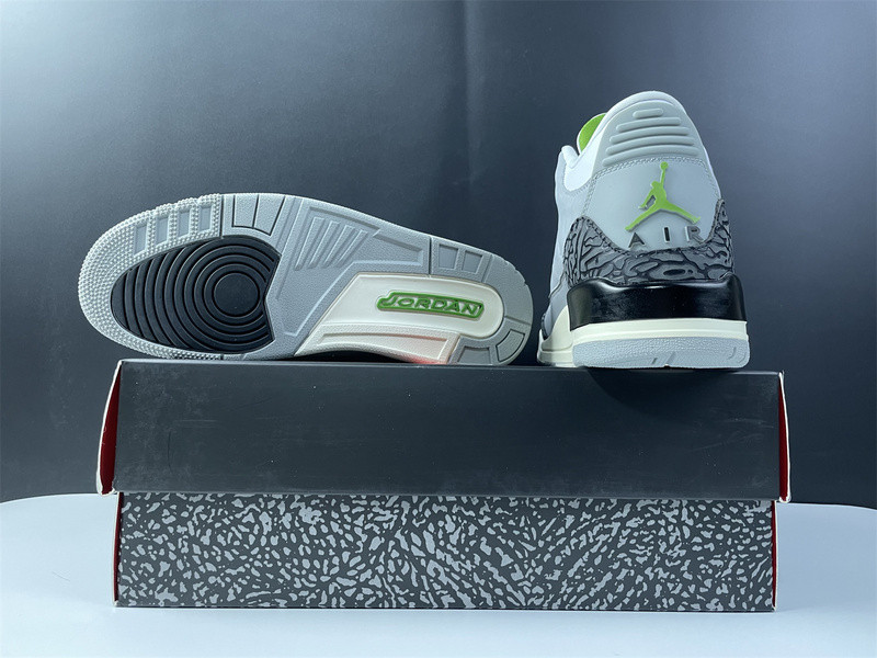 AIR JORDAN 3 RETRO ‘CHLOROPHYLL’ 136064 006