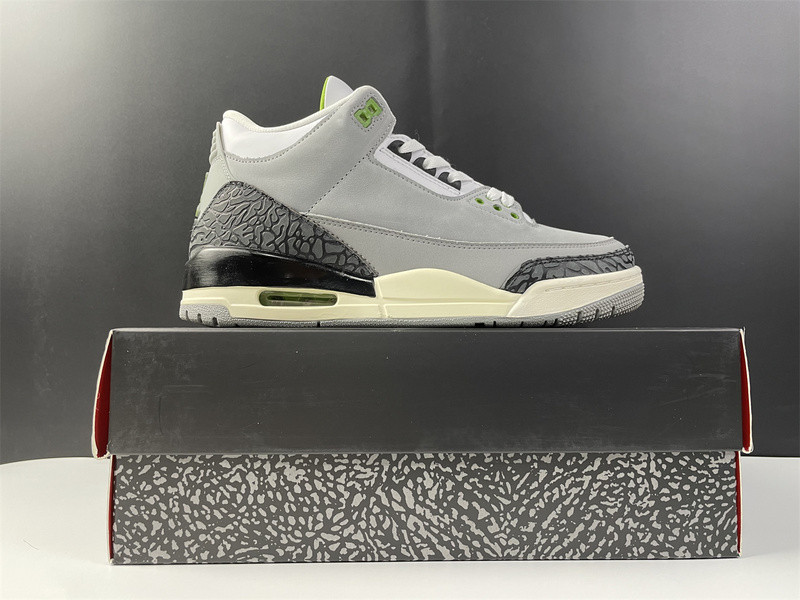 AIR JORDAN 3 RETRO ‘CHLOROPHYLL’ 136064 006