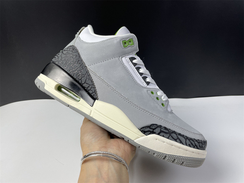 AIR JORDAN 3 RETRO ‘CHLOROPHYLL’ 136064 006