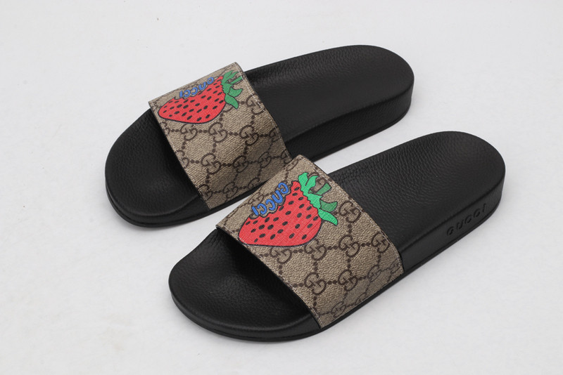 GUC LEATHER SLIDE