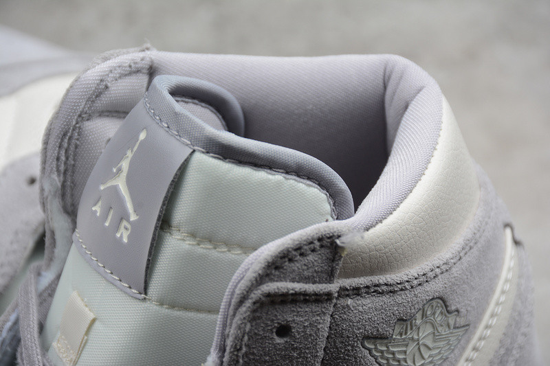 AIR JORDAN 1 RETRO HIGH PALE IVORY (W) AH7389-101