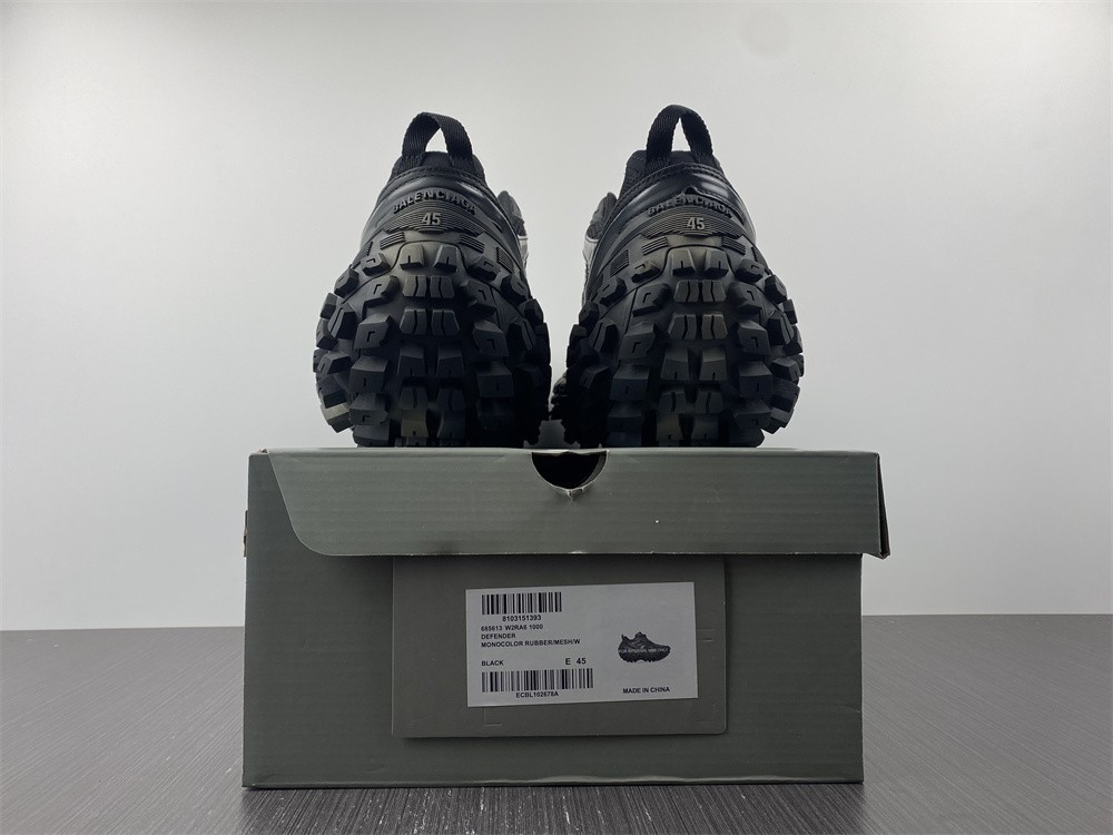 Ba*len*cia*ga bouncer chunky-sole sneakers