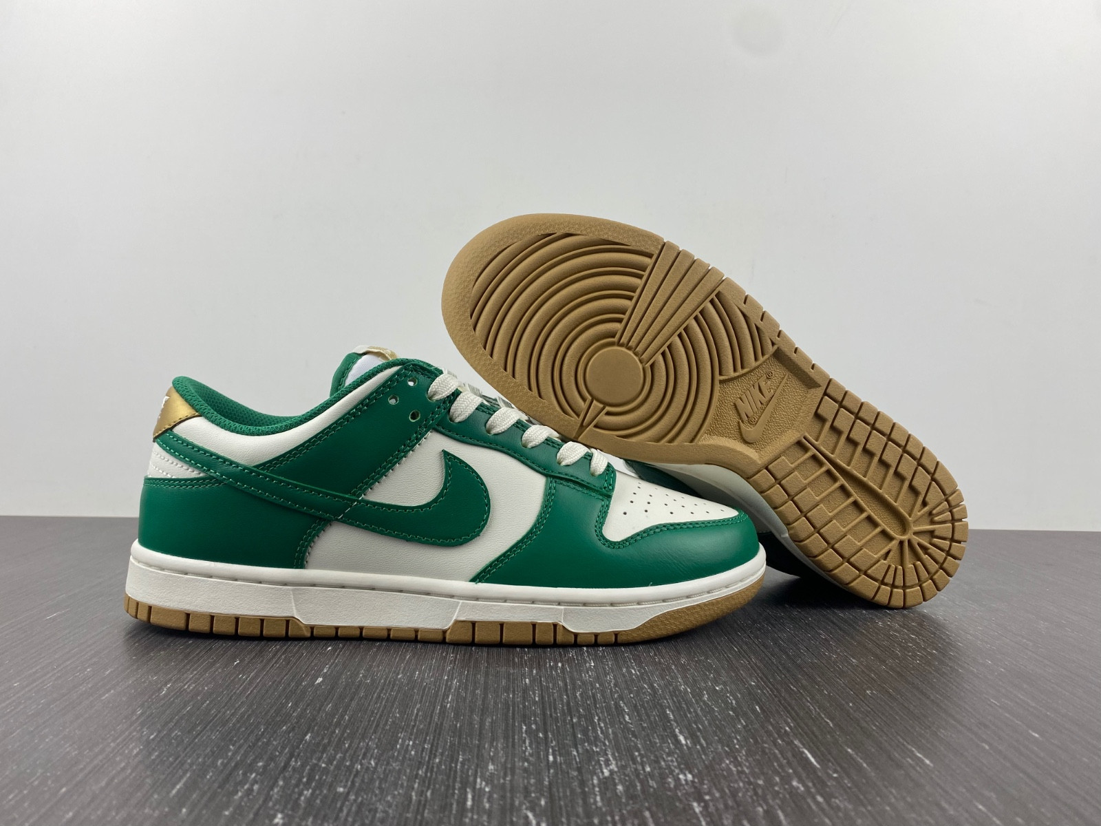 Nike Dunk Low Green White Metallic Gold FB7173-131