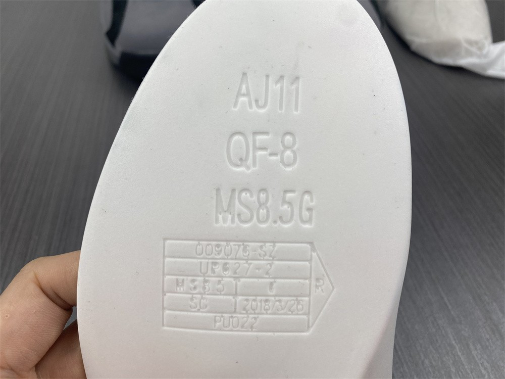 AIR JORDAN 6 “BORDEAUX” CT8529-063