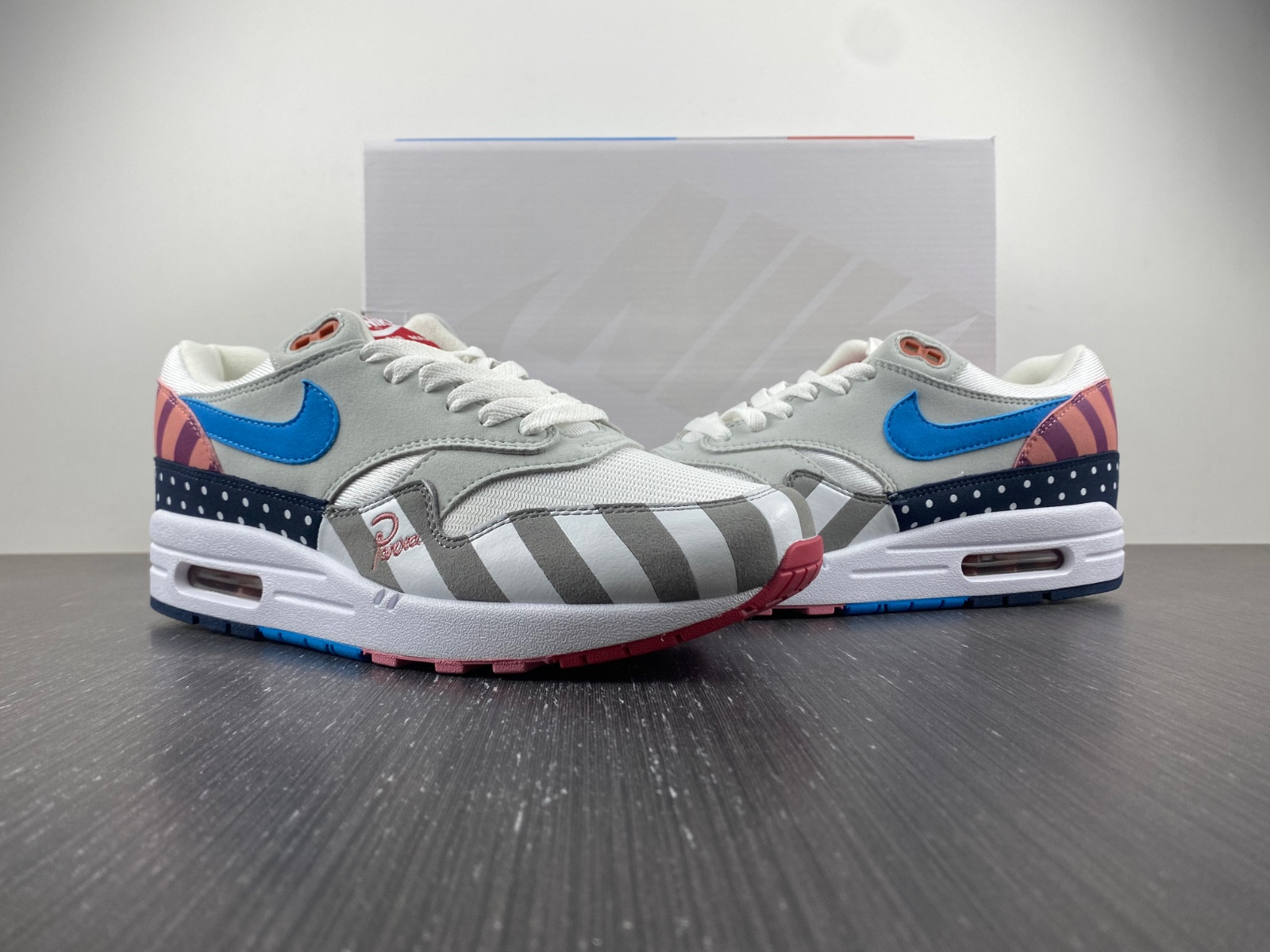 Nike Air Max 1 Parra (2018) - AT3057-100