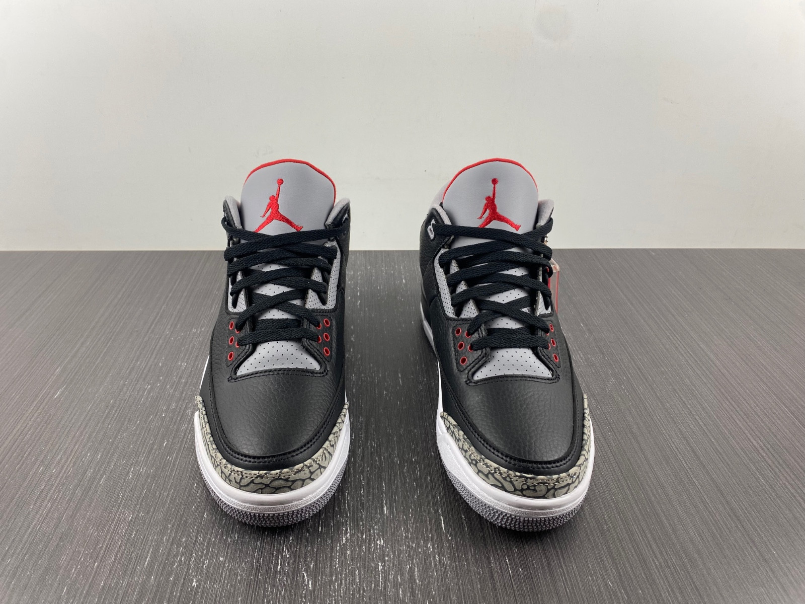 AIR JORDAN 3 BLACK CEMENT 854262-001