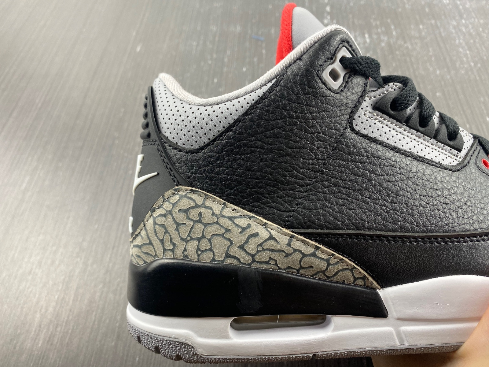 AIR JORDAN 3 BLACK CEMENT 854262-001