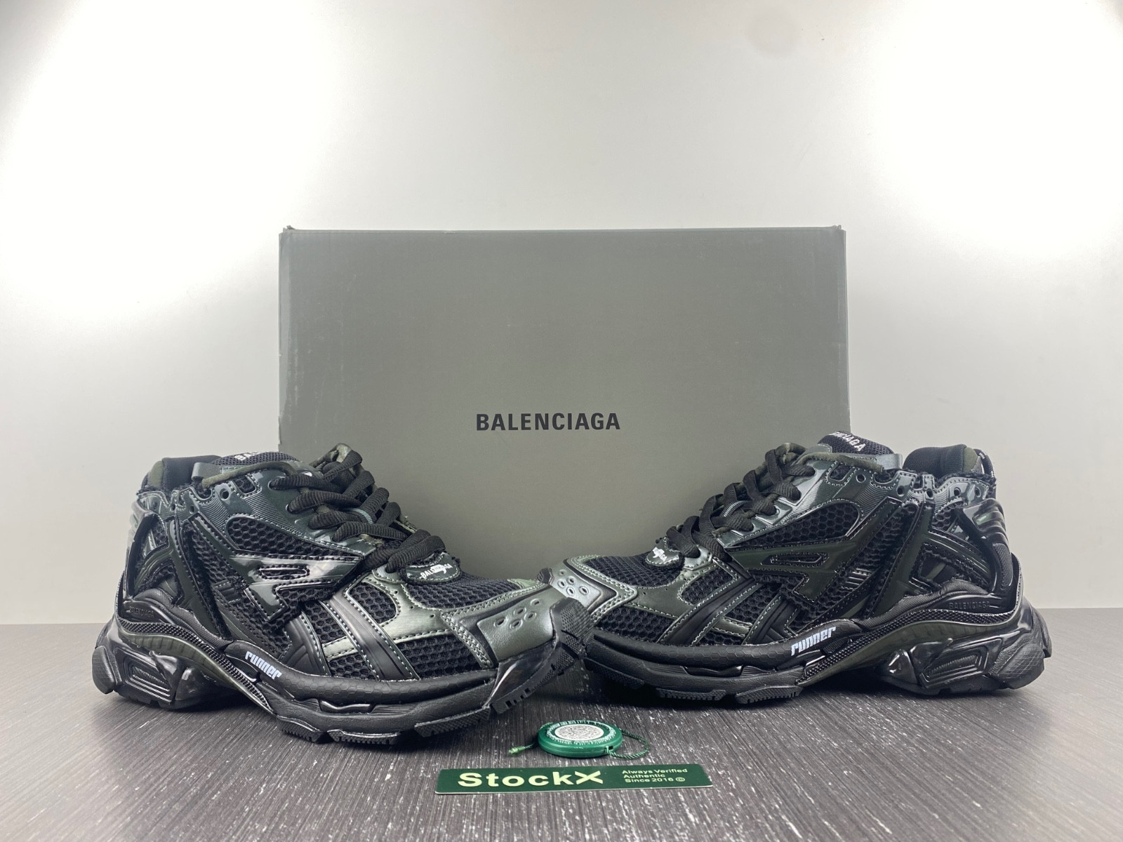 Ba*len*cia*ga runner 656063 w3rb6 1266 (dark green)