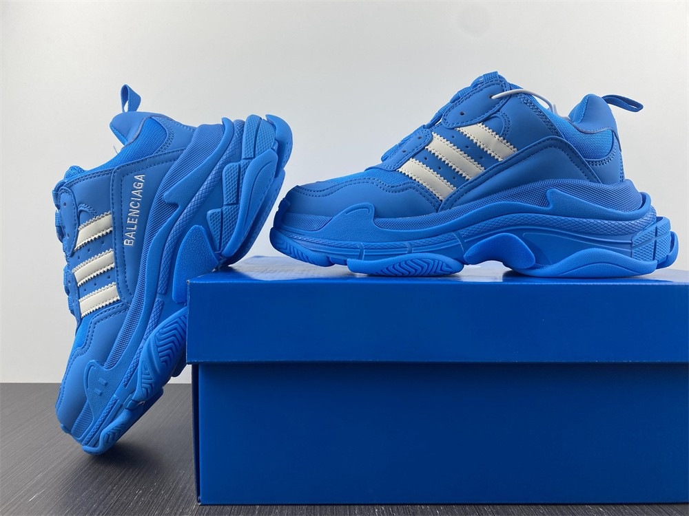 Ba*len*cia*ga triple s 71020 w2rb6 0203