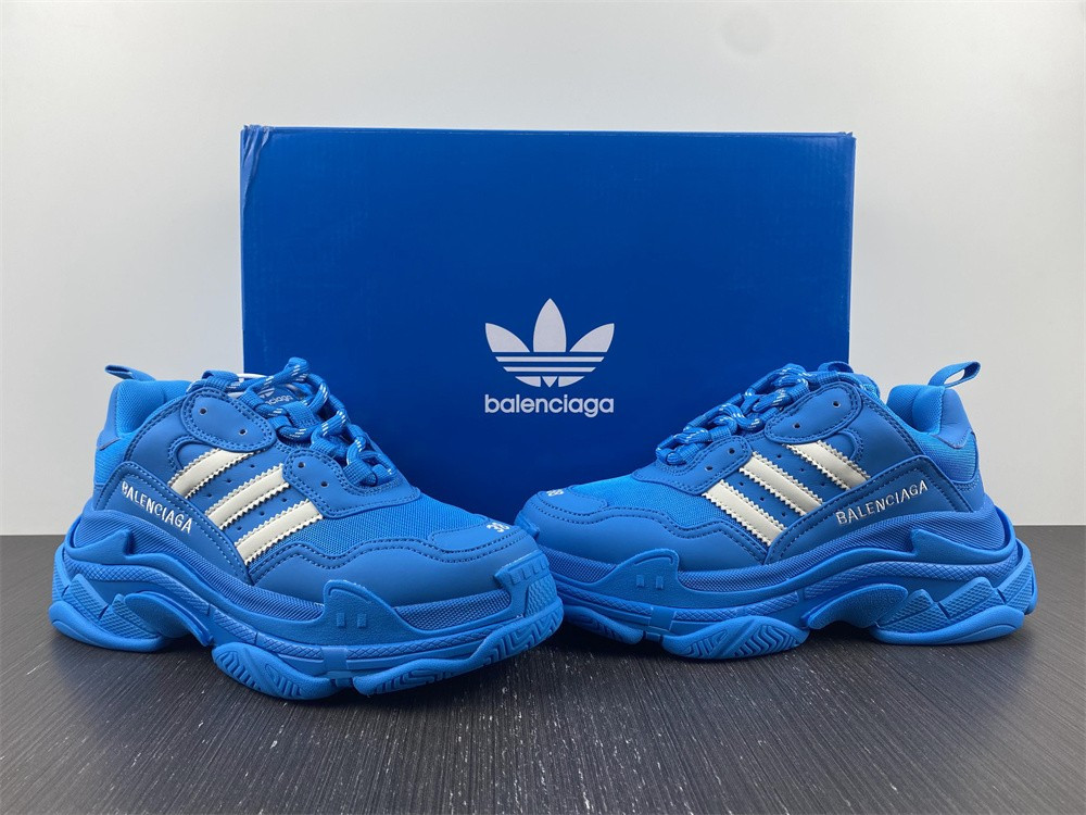 Ba*len*cia*ga triple s 71020 w2rb6 0203