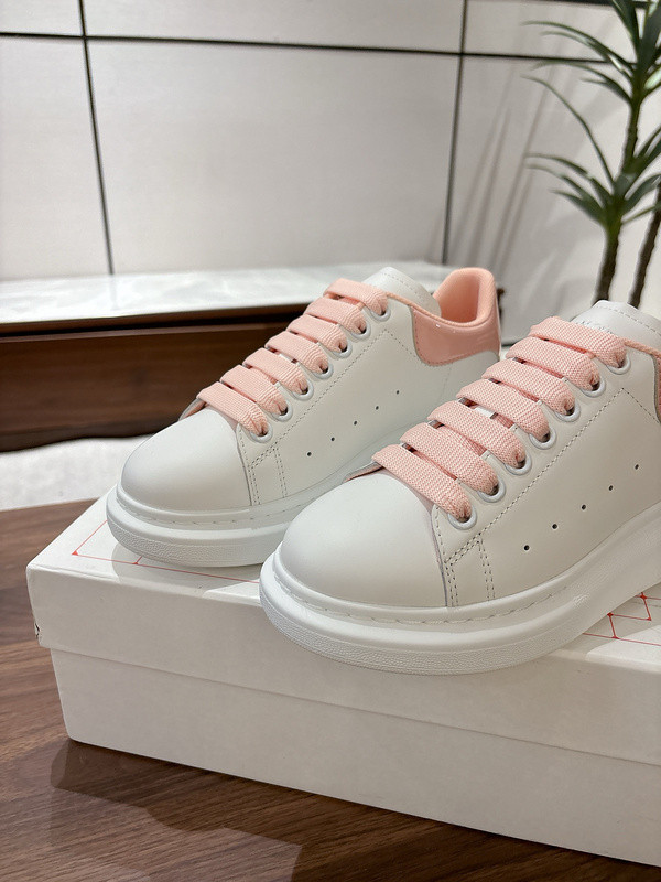 ALEXANDER MCQUEEN SNEAKER