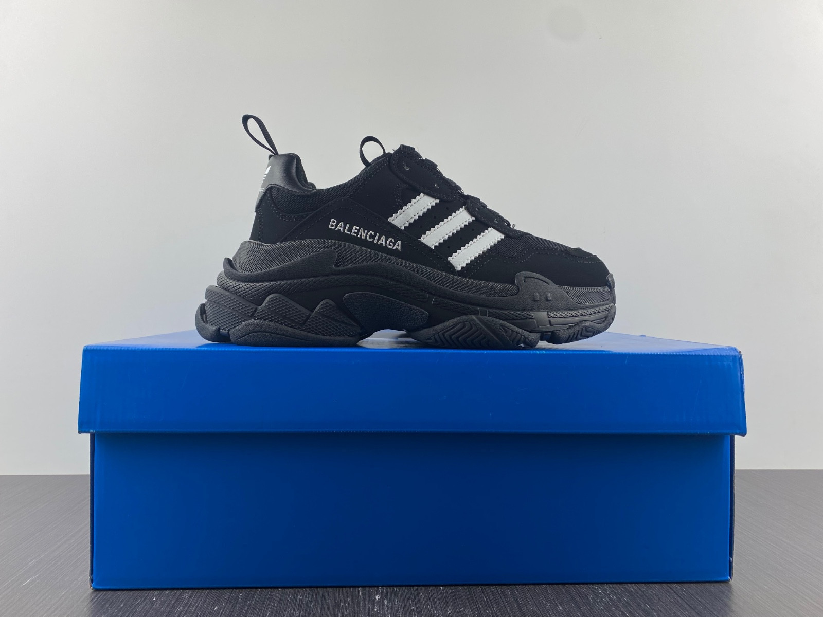 Ba*len*cia*ga triple s 712764 w2fw1 1004