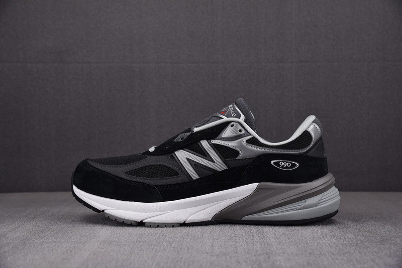 New Balance NB990 V6 M990BK6
