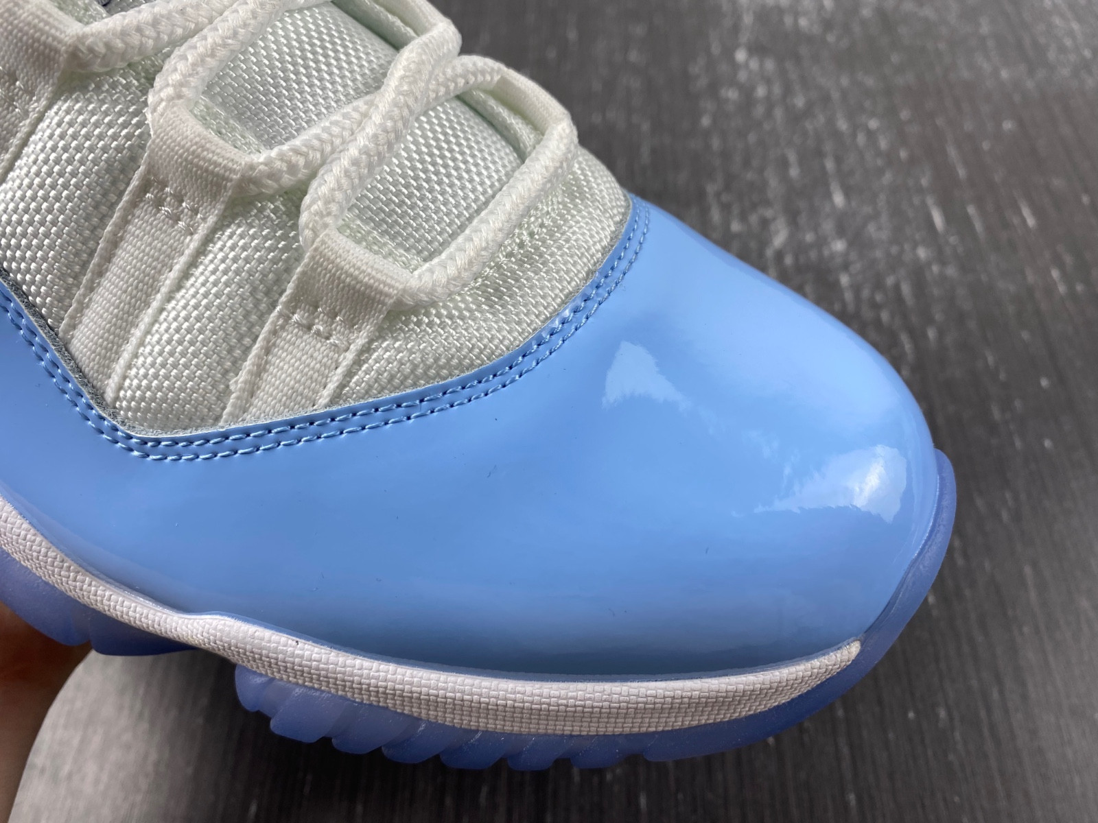 Air Jordan 11 WMNS CT8012-141