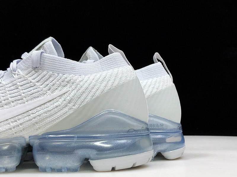 NIKE VAPORMAX 3 PURE PLATINUM AJ6900-102