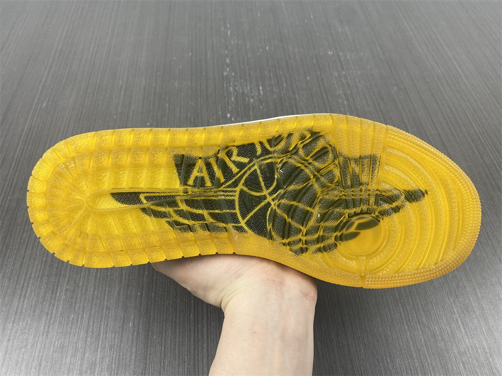 JORDAN 1 LOW OG YEAR OF THE TIGER DH6932-100