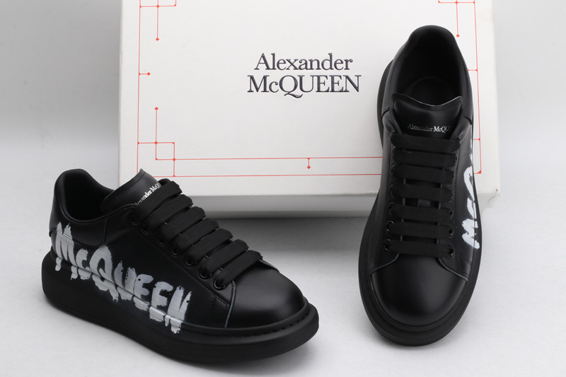 ALEXANDER MCQUEEN SNEAKER