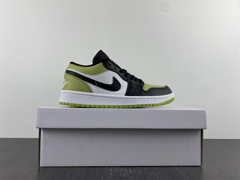 Jordan 1 Low Snakeskin Vivid Green (W) DX4446-301