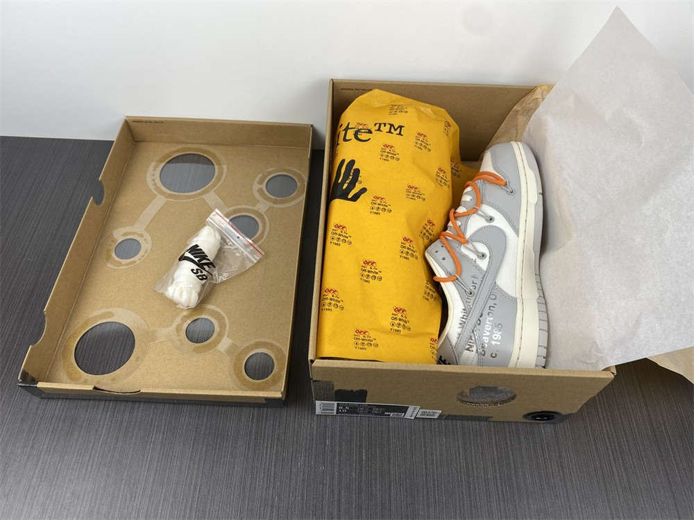NIKE DUNK LOW OW LOT 44 OF 50 DM1602-104