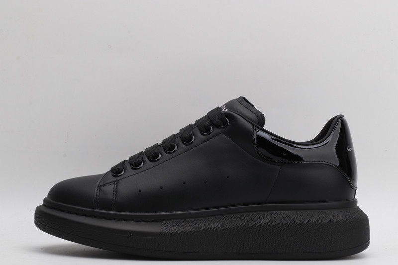 ALEXANDER MCQUEEN SNEAKER