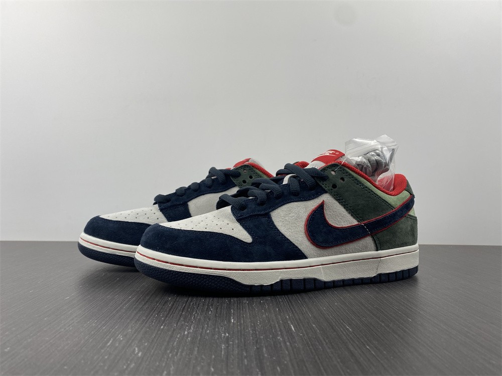 Otomo Katsuhiro x Nike SB Dunk Low “Steamboy OST” Skate Shoes LF0039-004