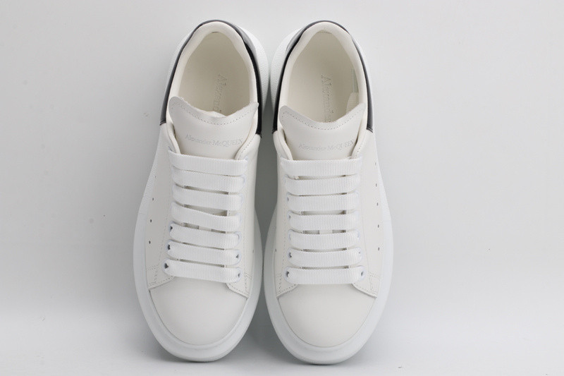 ALEXANDER MCQUEEN SNEAKER
