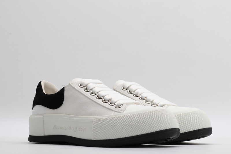 ALEXANDER MCQUEEN SNEAKER