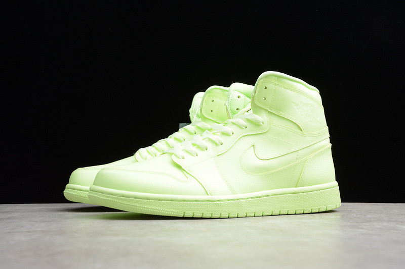 AIR JORDAN 1 WMNS BARELY VOLT AH7389-700