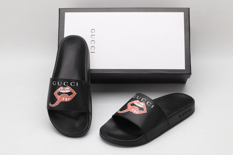 GUC LEATHER SLIDE