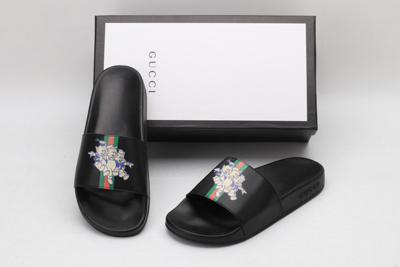 GUC LEATHER SLIDE
