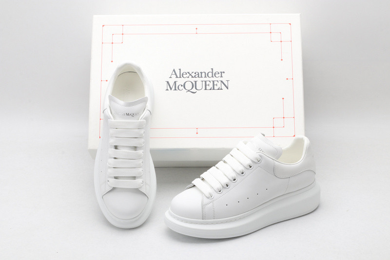 ALEXANDER MCQUEEN SNEAKER