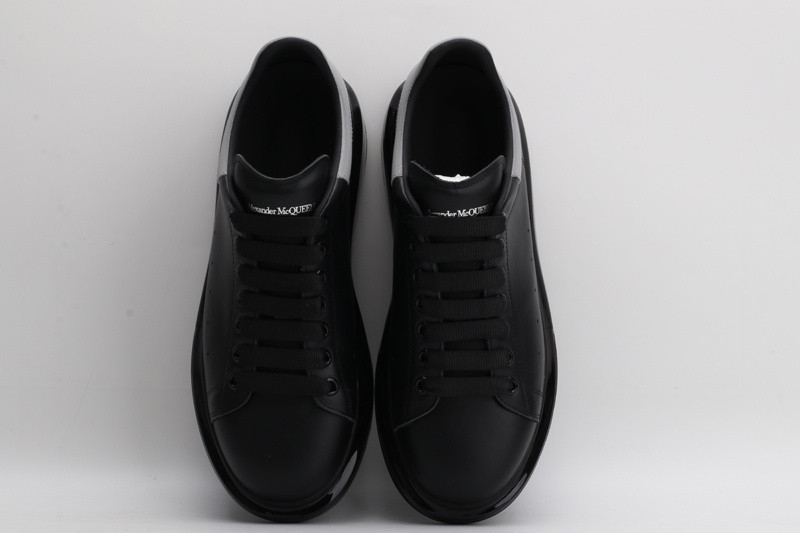 ALEXANDER MCQUEEN SNEAKER