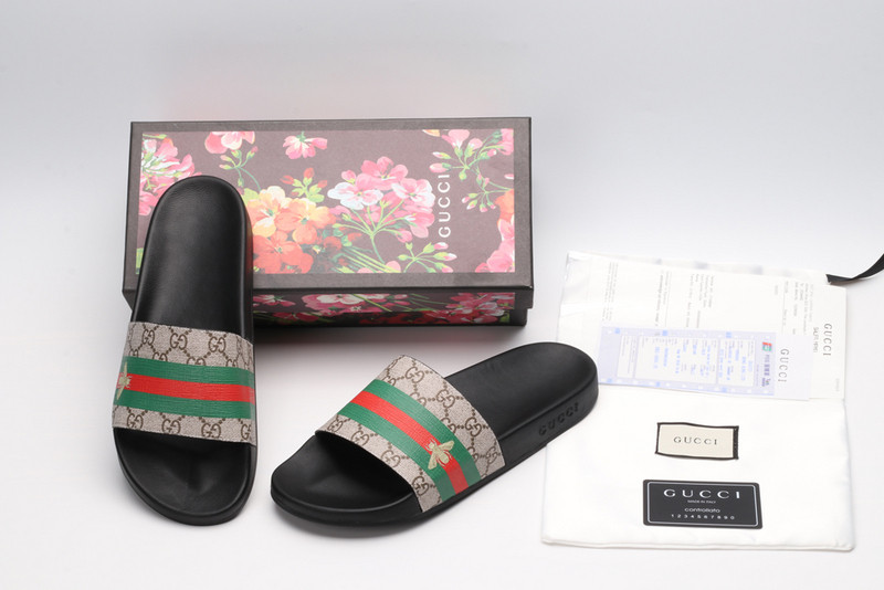 GUC LEATHER SLIDE