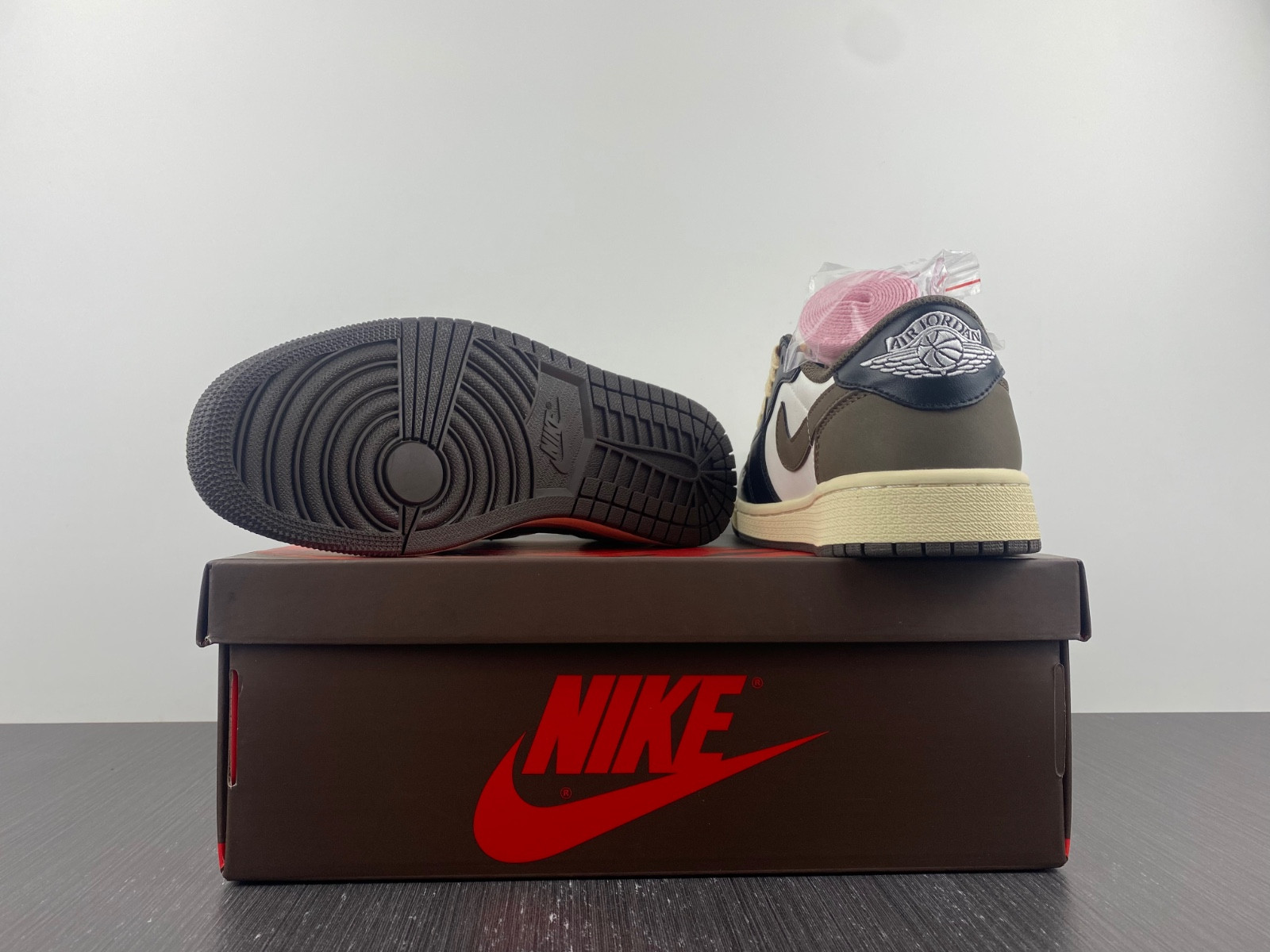 Travis Scott x Air Jordan 1 Low Dark Mocha Black CQ4277-105