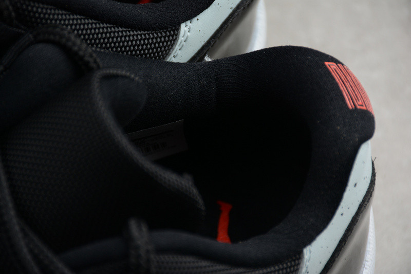 AIR JORDAN 11 RETRO LOW "INFRARED" 528895-023
